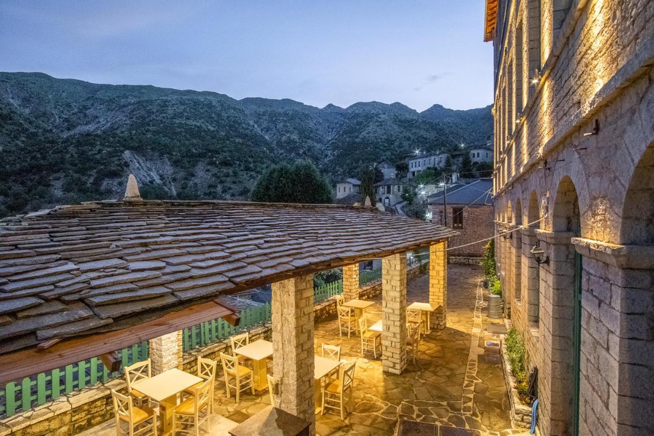 The Old School Boutique Hotel Сирако Екстериор снимка