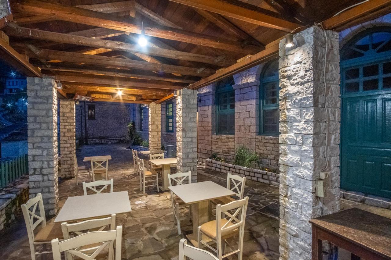 The Old School Boutique Hotel Сирако Екстериор снимка